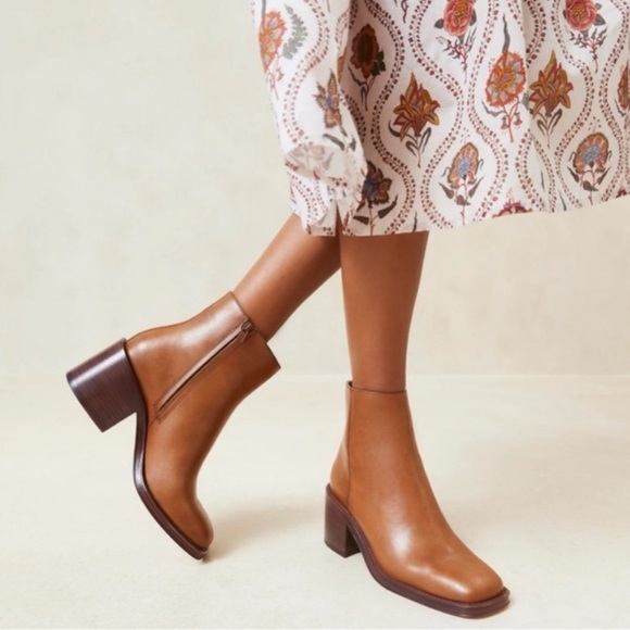 Loeffler Randall Blakely booties size 7 like new - Picture 10 of 10